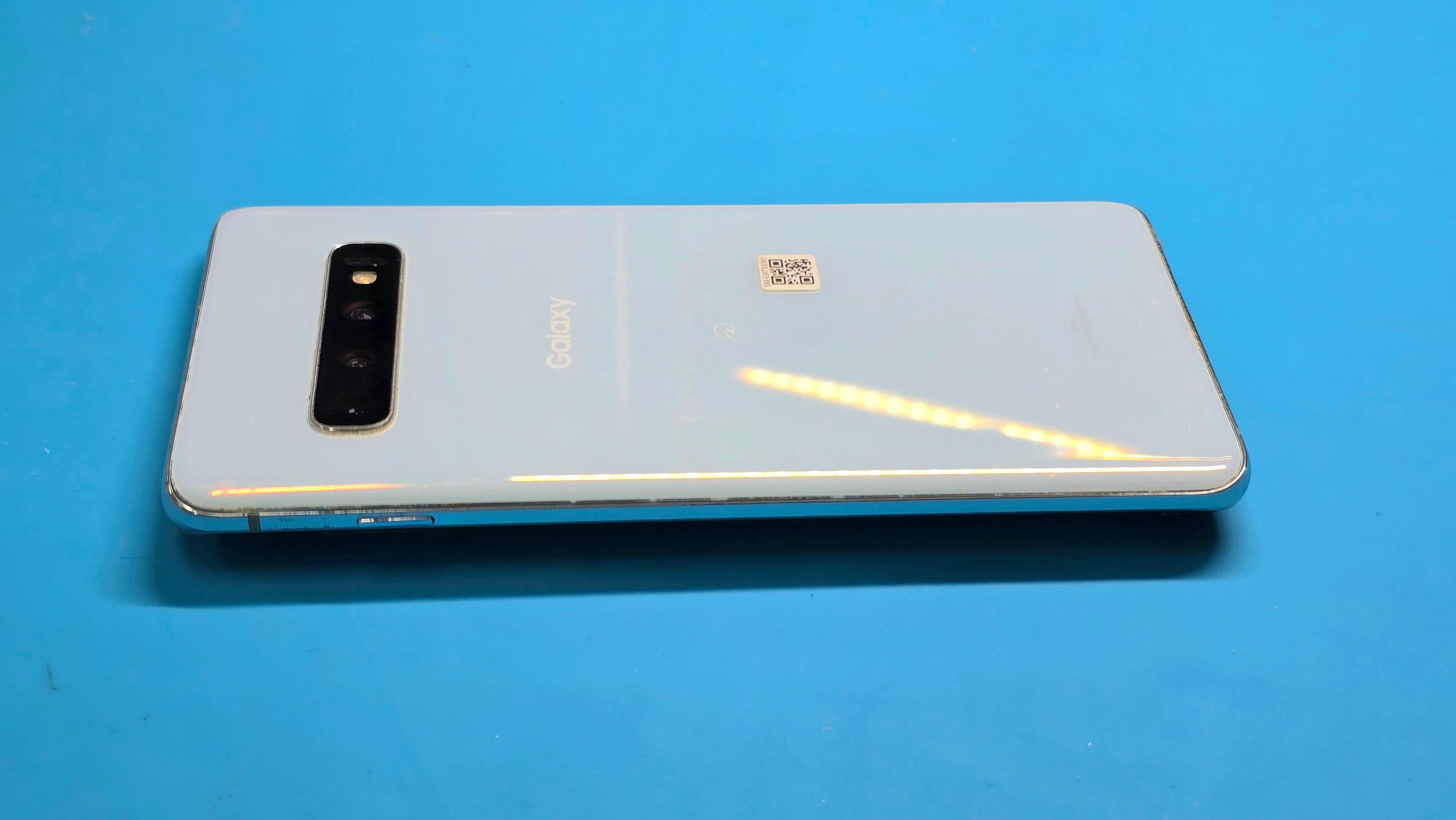Mobile and Smartphones/ Oppo/ OPPO A6x 4GB/64GB Ice Blue